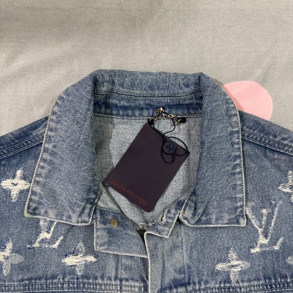Louis Vuitton Single Breasted Lapel Collar Long Sleeved Denim Jacket - Picture 2 of 6